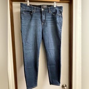 Torrid Sky High Skinny jeans